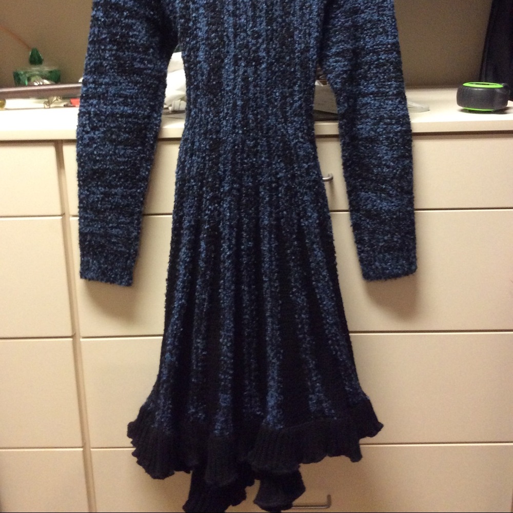 Sweater - Picture 3 of 5